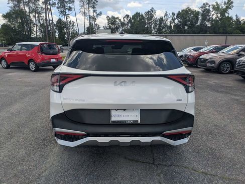 Used 2023 Kia Sportage LX AWD/4WD image 5