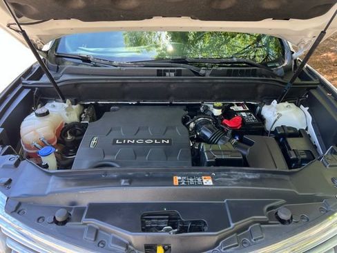 Used 2016 Lincoln MKX Reserve w/ Technology Package FWD image 42