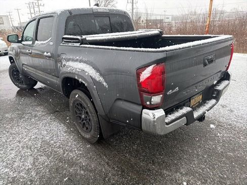 Used 2021 Toyota Tacoma SR5 image 6