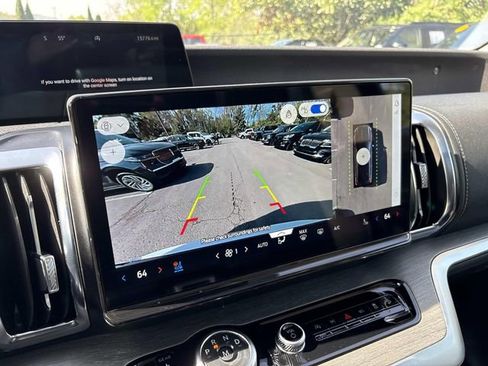 Certified 2025 Ford Expedition Max Platinum image 31