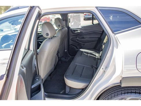 Used 2026 Chevrolet Trax ACTIV w/ Driver Confidence Package FWD image 16