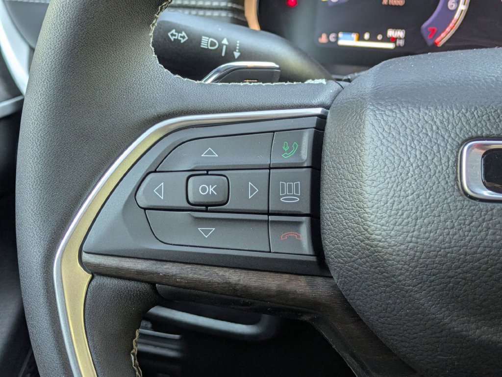 New 2026 Jeep Grand Cherokee Altitude AWD/4WD image 15