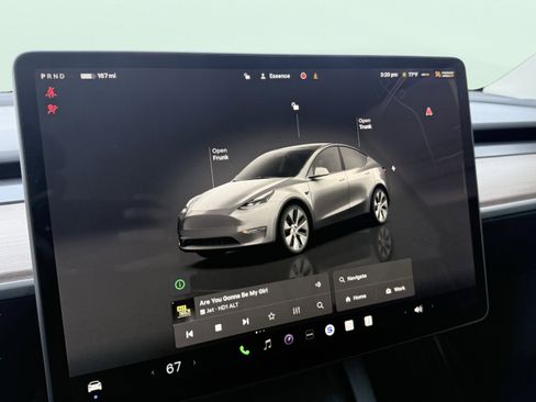 Used 2024 Tesla Model Y Long Range image 69