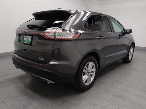 Used 2016 Ford Edge SEL FWD image 9