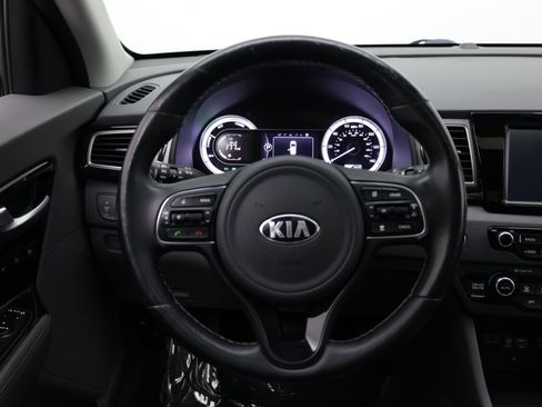 Used 2018 Kia Niro EX w/ EX Premium Package FWD image 30