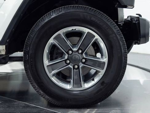 Used 2020 Jeep Wrangler Unlimited Sahara w/ Uconnect 4C Nav & Sound Group image 26