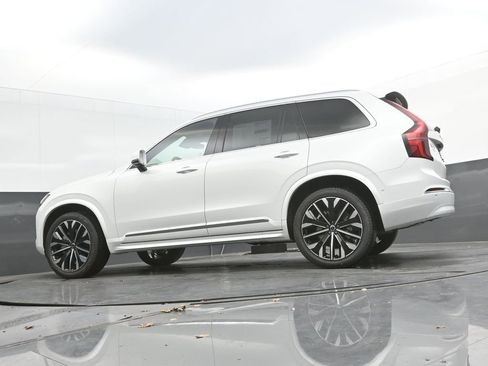 New 2026 Volvo XC90 B6 Plus w/ Protection Package Premier AWD/4WD image 32