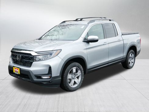 Certified 2025 Honda Ridgeline RTL image 3