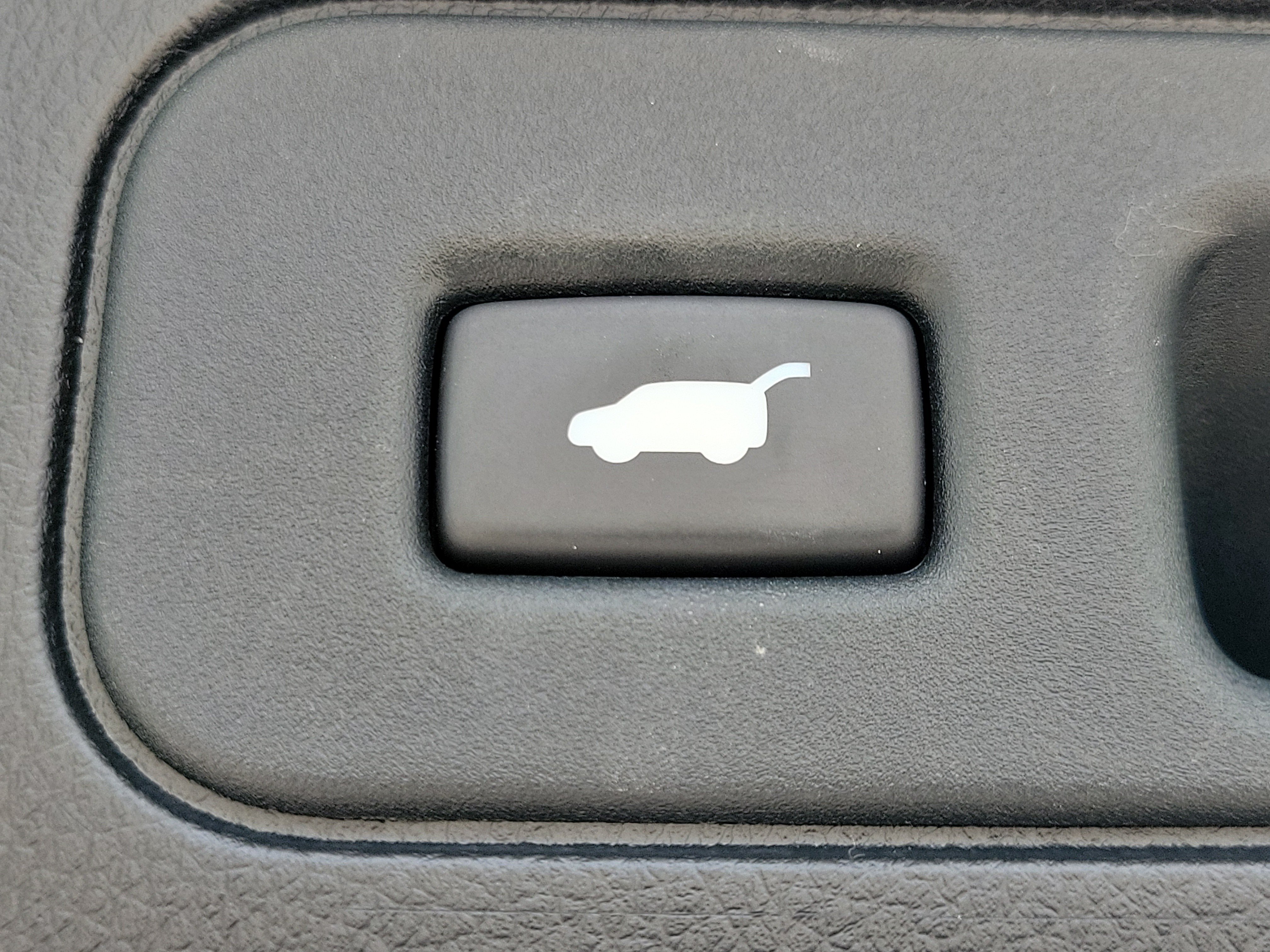 Used 2023 Honda Passport EX-L image 11
