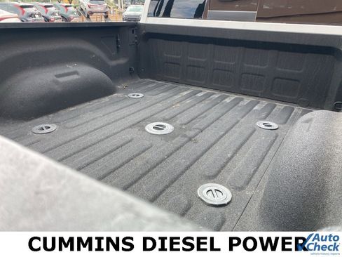 Used 2024 RAM 2500 Tradesman w/ Chrome Appearance Group image 8