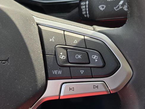 Used 2022 Volkswagen Jetta SE w/ Panoramic Sunroof Package image 23