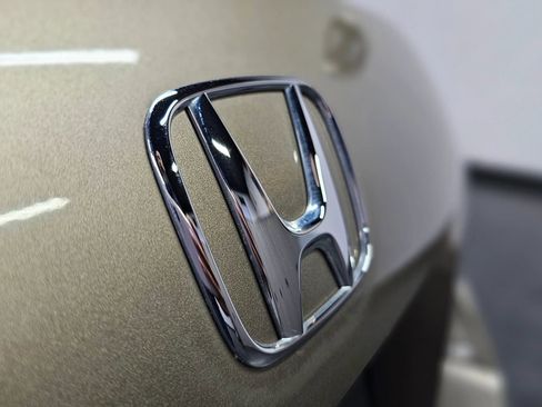 Used 2010 Honda Accord LX-P image 23