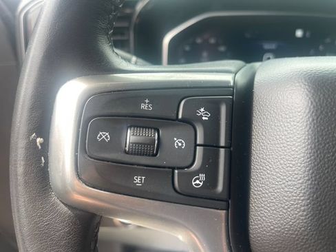 Used 2022 Chevrolet Silverado 1500 LT AWD/4WD image 20
