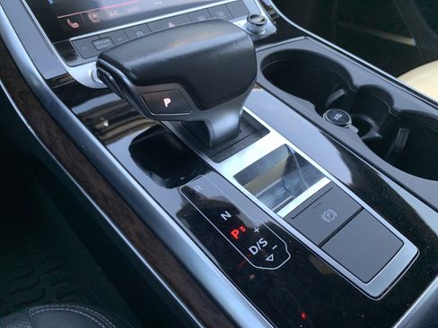 Used 2019 Audi Q8 Premium Plus image 26