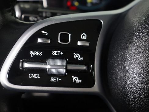 Used 2022 Mercedes-Benz GLE 350 4MATIC image 46