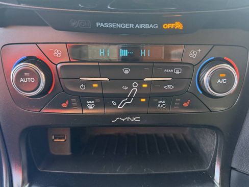 Used 2016 Ford Focus ST w/ Equipment Group 402A image 17