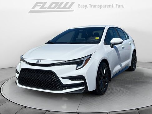 Used 2026 Toyota Corolla SE w/ SE Package FWD image 3