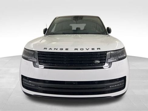 New 2025 Land Rover Range Rover SE image 2