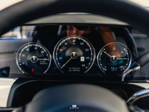 Used 2023 Rolls-Royce Ghost w/ Ghost Package image 17