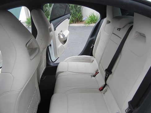 Used 2020 Mercedes-Benz CLA 250 image 18
