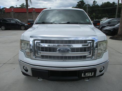 Used 2014 Ford F150 XLT w/ Equipment Group 302A Luxury AWD/4WD image 12