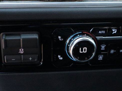 New 2026 GMC Sierra 1500 Elevation image 38