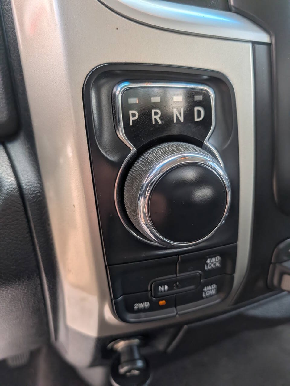 Used 2016 RAM 1500 Classic SLT w/ Luxury Group AWD/4WD image 26
