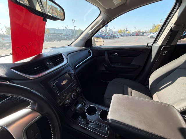 Used 2017 Chevrolet Traverse LT FWD image 31