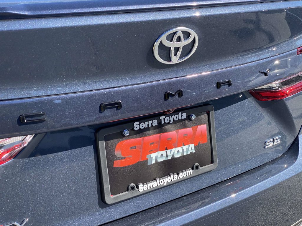 New 2026 Toyota Camry Hybrid FWD image 6