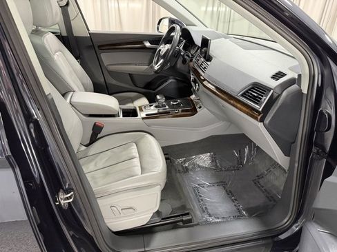 Used 2020 Audi Q5 2.0T Premium w/ Convenience Package image 7