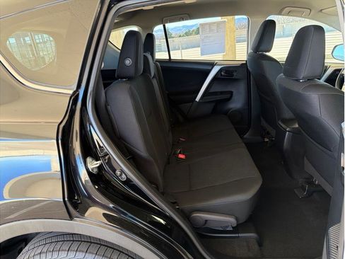 Used 2015 Toyota RAV4 LE image 13
