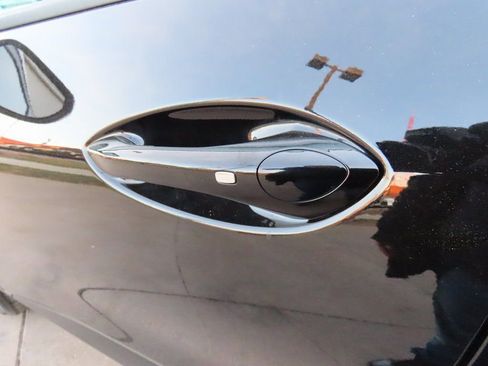 Used 2025 Chevrolet Trax LT w/ LT Convenience Package image 20