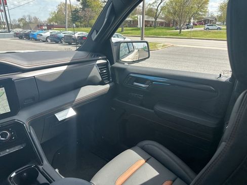 New 2026 GMC Sierra 1500 AT4 w/ AT4 Premium Package image 15