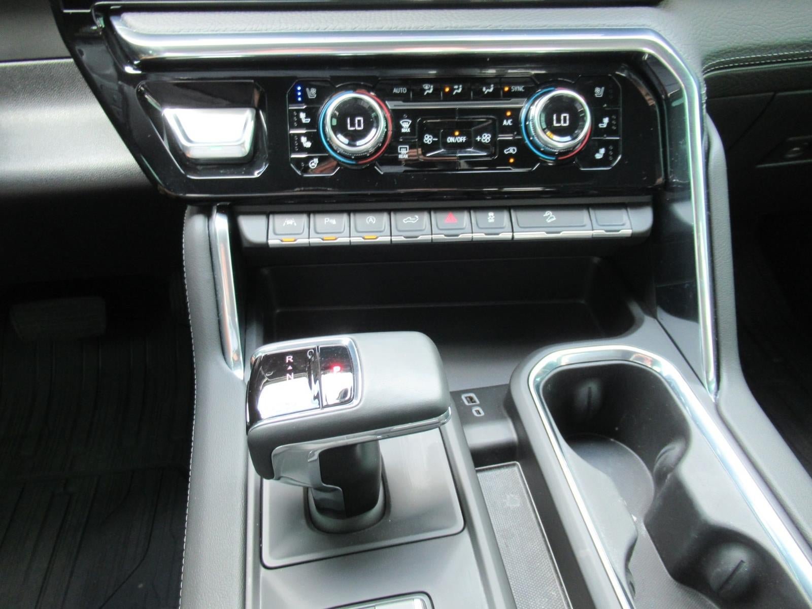 Used 2026 GMC Sierra 1500 Denali AWD/4WD image 31