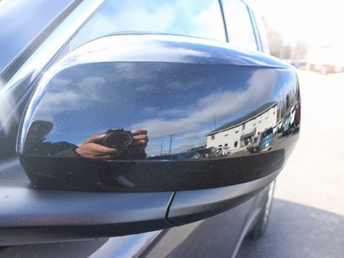 Used 2024 Jeep Grand Cherokee Laredo image 7