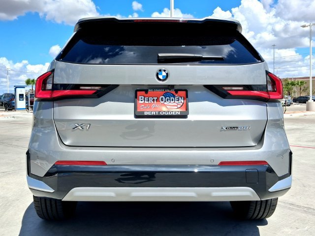 New 2026 BMW X1 xDrive28i w/ Technology Package AWD/4WD image 6