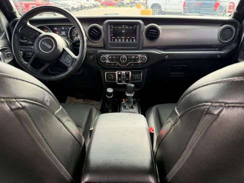 Used 2021 Jeep Wrangler Unlimited Sport image 24