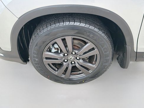 Used 2019 Honda Pilot Elite image 37