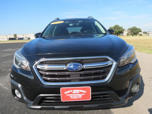 Used 2018 Subaru Outback 2.5i Premium image 7