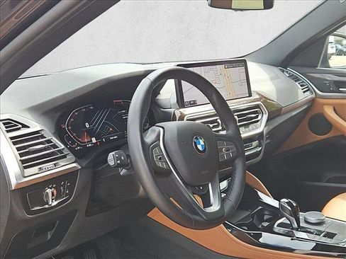 Used 2025 BMW X4 xDrive30i AWD/4WD image 10