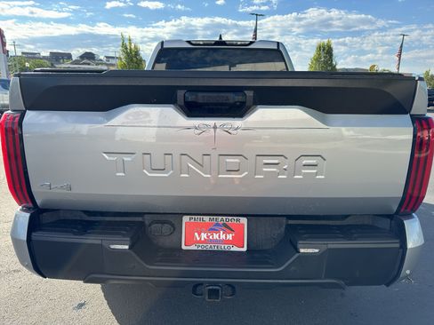 Used 2022 Toyota Tundra SR5 w/ SR5 Premium Package AWD/4WD image 3