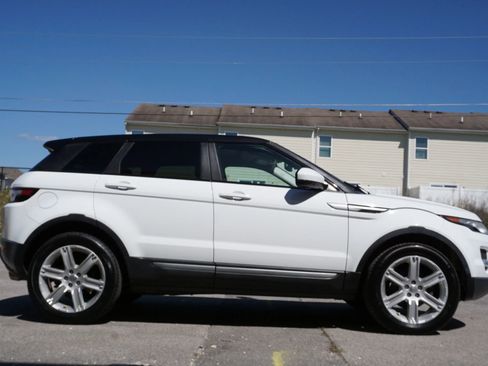 Used 2015 Land Rover Range Rover Evoque Pure Plus AWD/4WD image 4