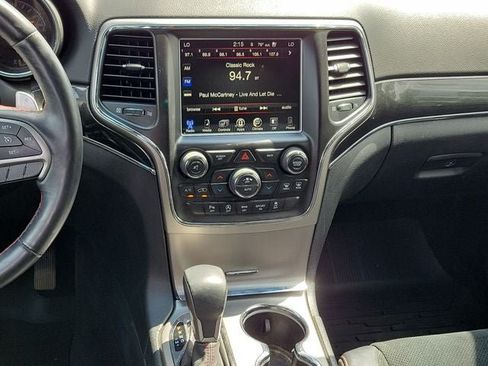 Used 2017 Jeep Grand Cherokee Trailhawk AWD/4WD image 23