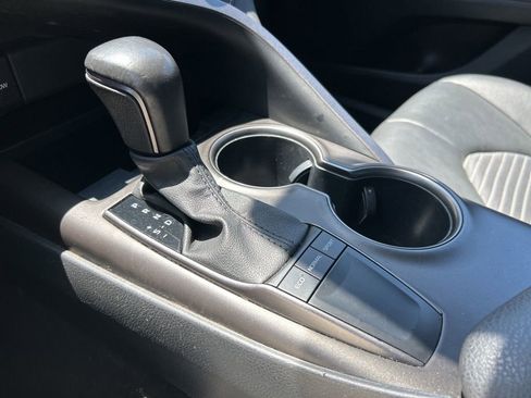 Used 2023 Toyota Camry SE image 30