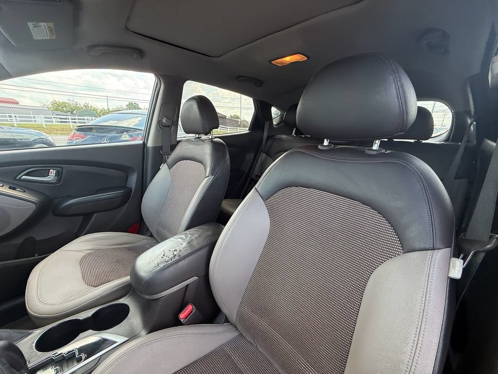Used 2010 Hyundai Tucson GLS w/ Popular Equipment Pkg 2 FWD image 13