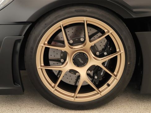 Used 2025 Porsche 911 GT3 RS image 35