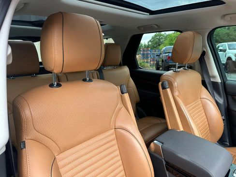 Used 2020 Land Rover Discovery HSE AWD/4WD image 21