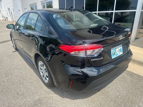 Used 2025 Toyota Corolla LE FWD image 6
