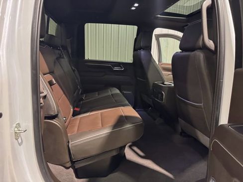 Used 2024 GMC Sierra 2500 Denali w/ Denali Reserve Package AWD/4WD image 28
