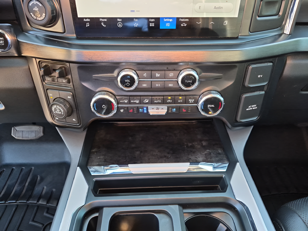Used 2024 Ford F250 Lariat w/ Lariat Ultimate Package AWD/4WD image 24
